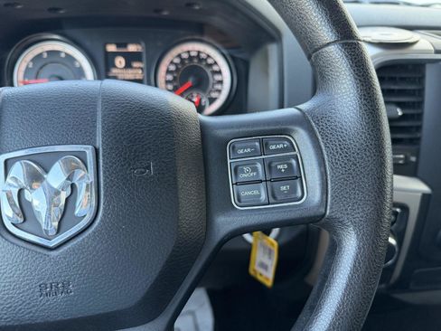 Used 2016 RAM 1500 Classic SLT RWD image 22