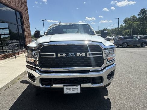 Used 2024 RAM 2500 Big Horn AWD/4WD image 9
