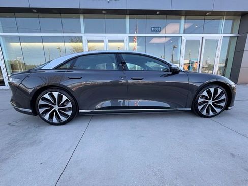 Used 2023 Lucid Air Grand Touring image 18