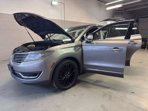 Used 2016 Lincoln MKX Reserve w/ Climate Package AWD/4WD image 9