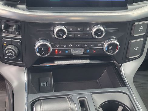Used 2021 Ford F150 Lariat AWD/4WD image 19