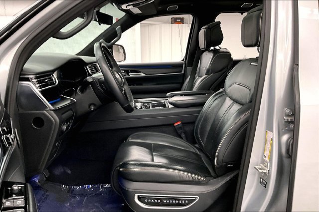 Used 2024 Jeep Grand Wagoneer Series II Obsidian w/ Quick Order Packagew 28T AWD/4WD image 24