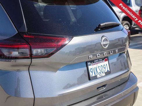 Used 2025 Nissan Rogue S FWD image 10