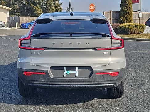 Certified 2023 Volvo C40 Recharge Core image 13