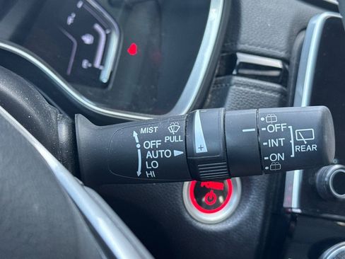 Used 2021 Honda CR-V Touring image 39