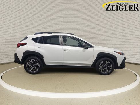 Used 2024 Subaru Crosstrek 2.0i Premium AWD/4WD image 4