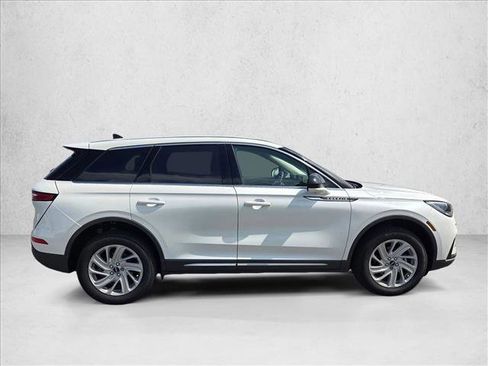 Used 2024 Lincoln Corsair FWD image 4
