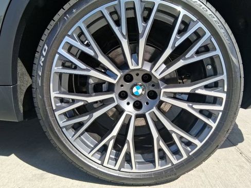 New 2026 BMW X5 xDrive40i w/ Off-Road Package AWD/4WD image 19