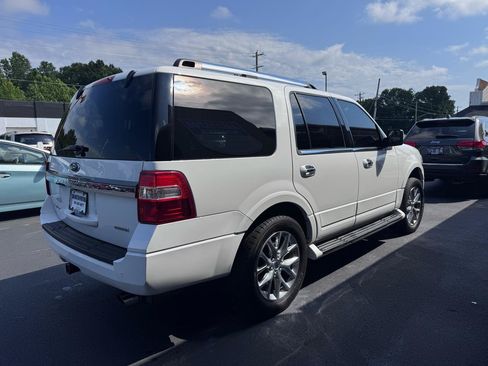 Used 2017 Ford Expedition Limited RWD image 6