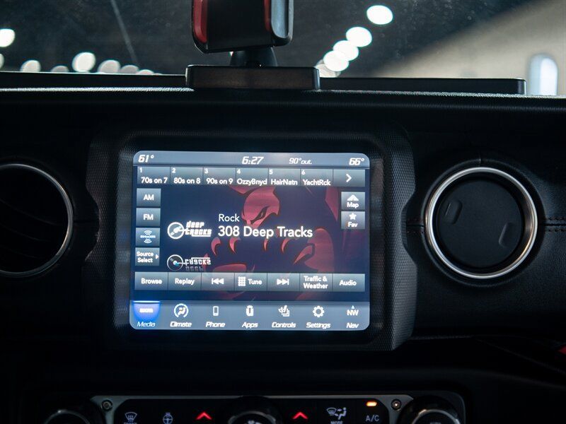 Used 2020 Jeep Wrangler Unlimited Rubicon w/ Quick Order Package 28Y Recon AWD/4WD image 24