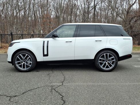 New 2026 Land Rover Range Rover SE image 6