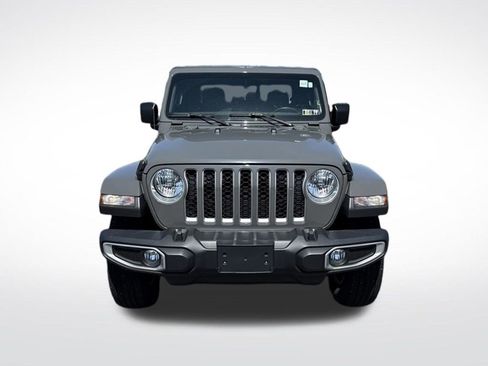 Used 2022 Jeep Gladiator Overland w/ Popular Equipment Package AWD/4WD image 2