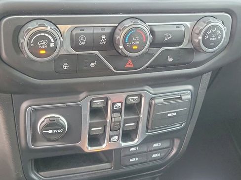 Used 2018 Jeep Wrangler Unlimited Sport S image 15