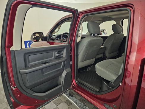 Used 2017 RAM 2500 Tradesman w/ Chrome Appearance Group image 37