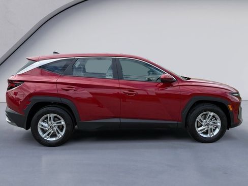 New 2026 Hyundai Tucson SE image 6