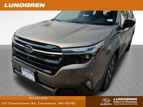 Used 2025 Subaru Forester Touring AWD/4WD image 46
