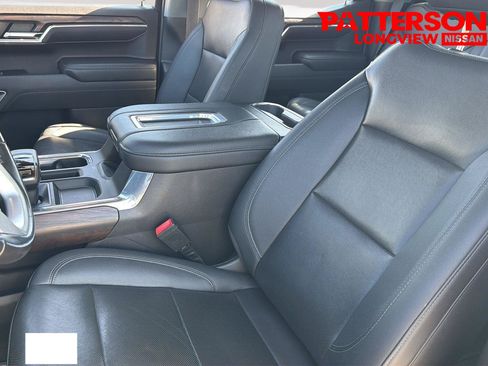Used 2022 GMC Sierra 1500 SLT w/ SLT Convenience Package AWD/4WD image 17