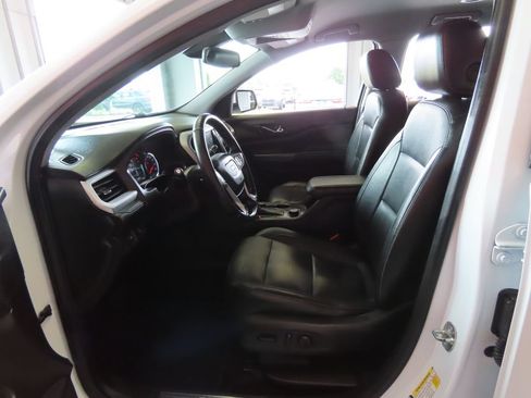 Used 2019 GMC Acadia SLT FWD image 21