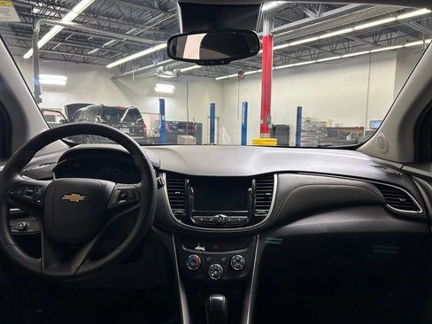 Used 2021 Chevrolet Trax LS w/ Tint and Cruise Package FWD image 18