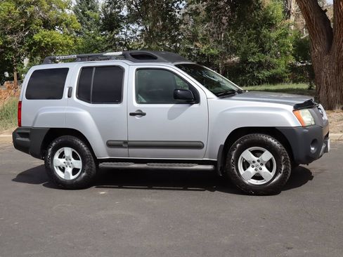 Used 2006 Nissan Xterra SE w/ (W94) Tow Pkg AWD/4WD image 2