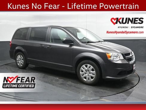 Used 2020 Dodge Grand Caravan SE w/ UConnect Hands-Free Group image 1
