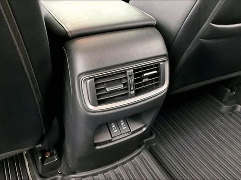 Used 2017 Honda CR-V Touring image 9