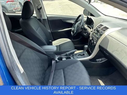 Used 2009 Toyota Corolla FWD image 2