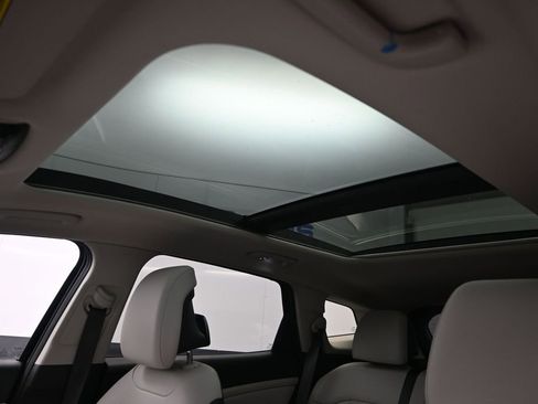 New 2026 Kia Sportage EX w/ EX Panorama Roof Package FWD image 28