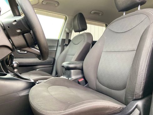 Used 2015 Kia Soul FWD image 15