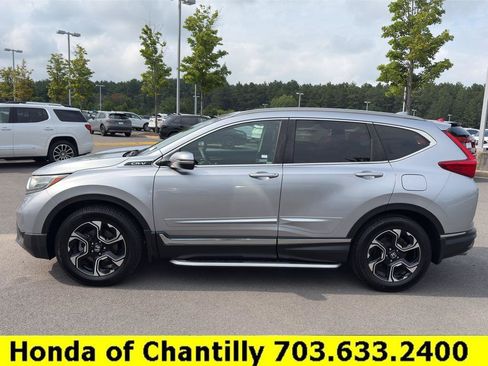 Used 2018 Honda CR-V Touring image 4
