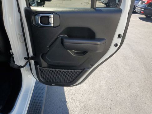 Used 2021 Jeep Wrangler Unlimited Sport image 28