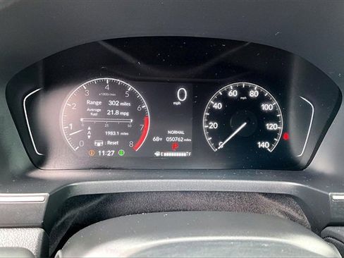 Used 2025 Honda Pilot Sport image 13