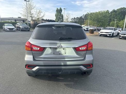 Used 2018 Mitsubishi Outlander Sport SE image 5