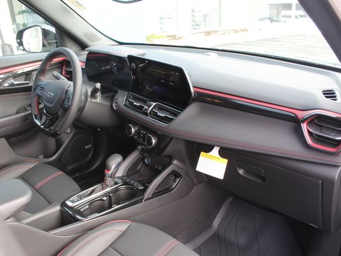 New 2026 Chevrolet TrailBlazer RS w/ Convenience Package image 16