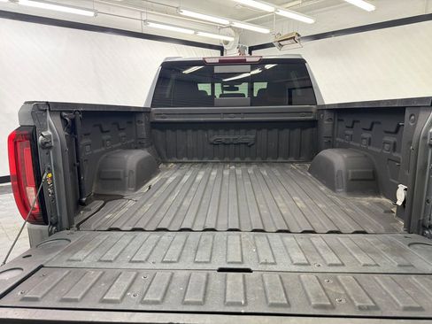 Used 2022 GMC Sierra 1500 AT4 w/ AT4 Premium Package AWD/4WD image 20