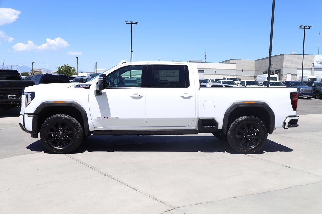 New 2026 GMC Sierra 2500 AT4 w/ AT4 Premium Plus Package AWD/4WD image 3