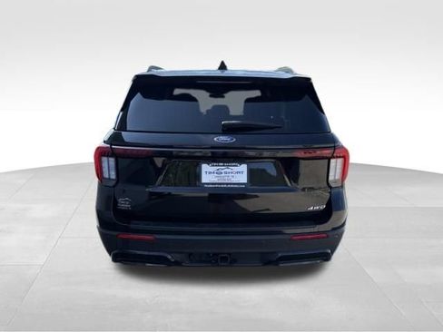 Used 2025 Ford Explorer ST-Line w/ ST-Line Street Pack AWD/4WD image 10