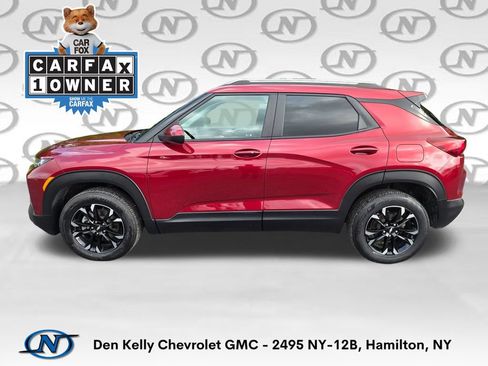 Used 2022 Chevrolet TrailBlazer LT w/ Convenience Package AWD/4WD image 2
