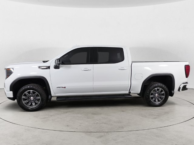 Used 2024 GMC Sierra 1500 AT4 w/ AT4 Preferred Package AWD/4WD image 8