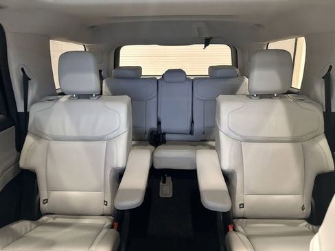 New 2026 Ford Expedition Platinum image 43