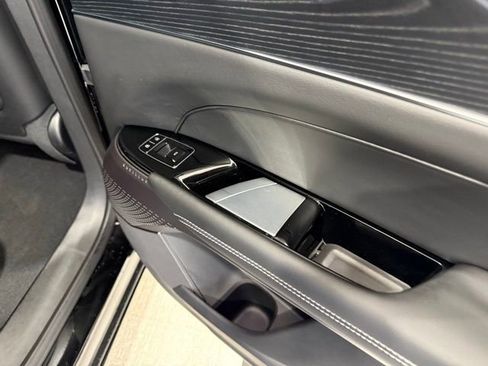 Used 2025 Cadillac Lyriq Sport image 23