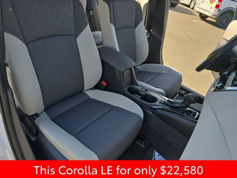 Used 2025 Toyota Corolla LE FWD image 16
