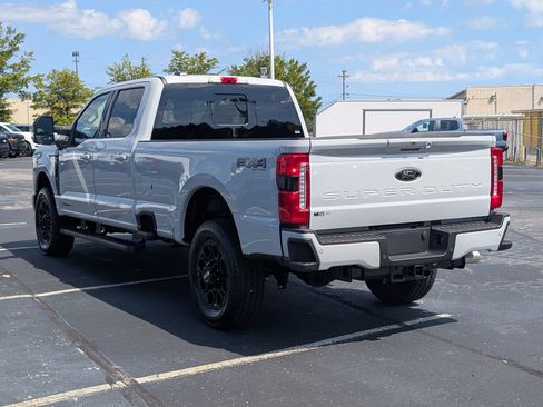 New 2026 Ford F350 Lariat w/ Black Appearance Package image 4