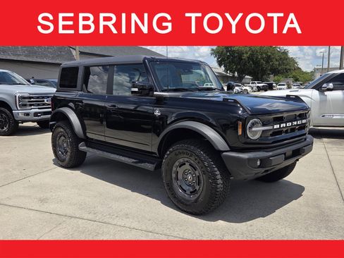 Used 2025 Ford Bronco Outer Banks w/ Sasquatch Package AWD/4WD image 1