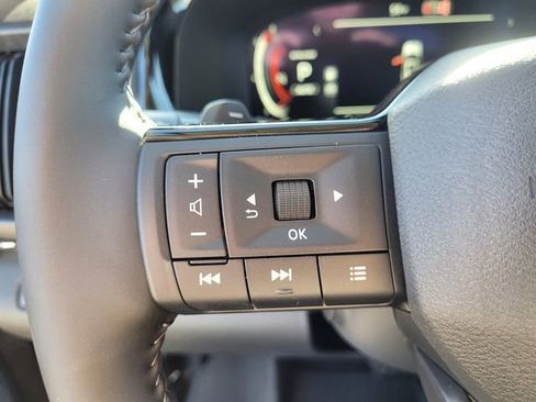 New 2026 Nissan Pathfinder Platinum AWD/4WD image 18