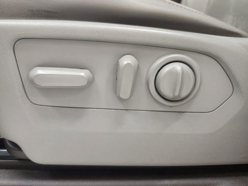 Used 2020 GMC Sierra 1500 SLT image 14