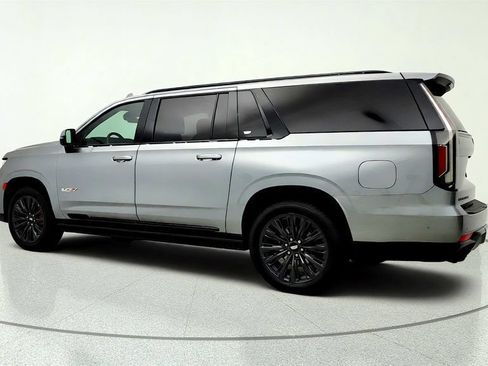 Used 2024 Cadillac Escalade ESV V w/ LPO, ONYX Package AWD/4WD image 7