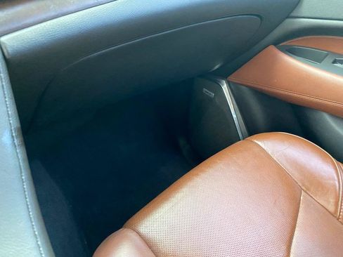 Used 2015 Cadillac Escalade Luxury RWD image 33
