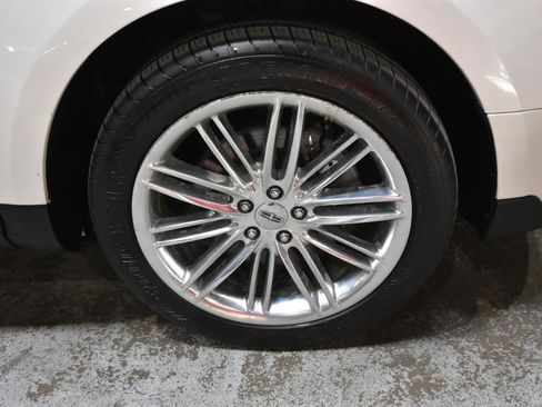 Used 2019 Lincoln MKT AWD image 57