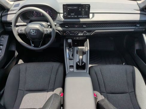 Used 2026 Honda Accord SE image 31